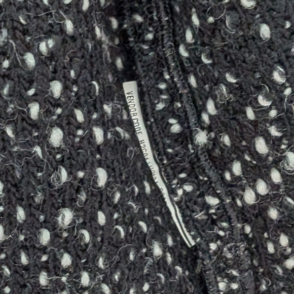 Emporio Armani Women's Black and White Wool Blend Jacket ~ Size 42 - Picture 9 of 10